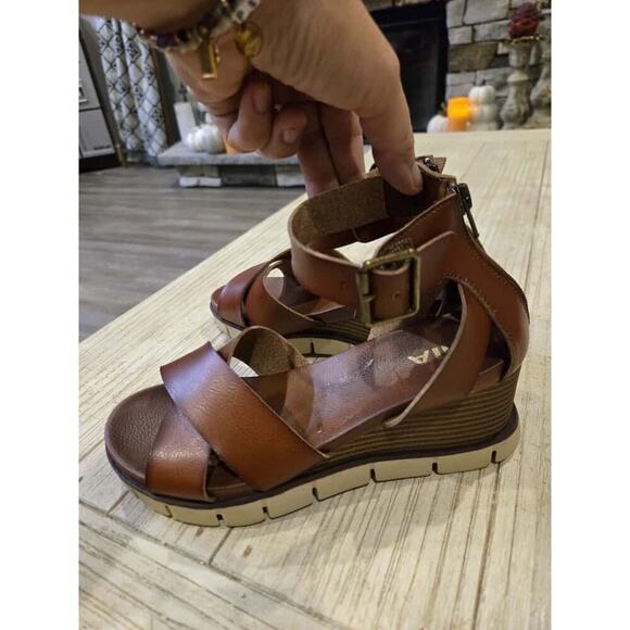 MIA Women's Lauri Wedge Sandals Brown Strappy Size 8 Casual - Picture 4 of 6